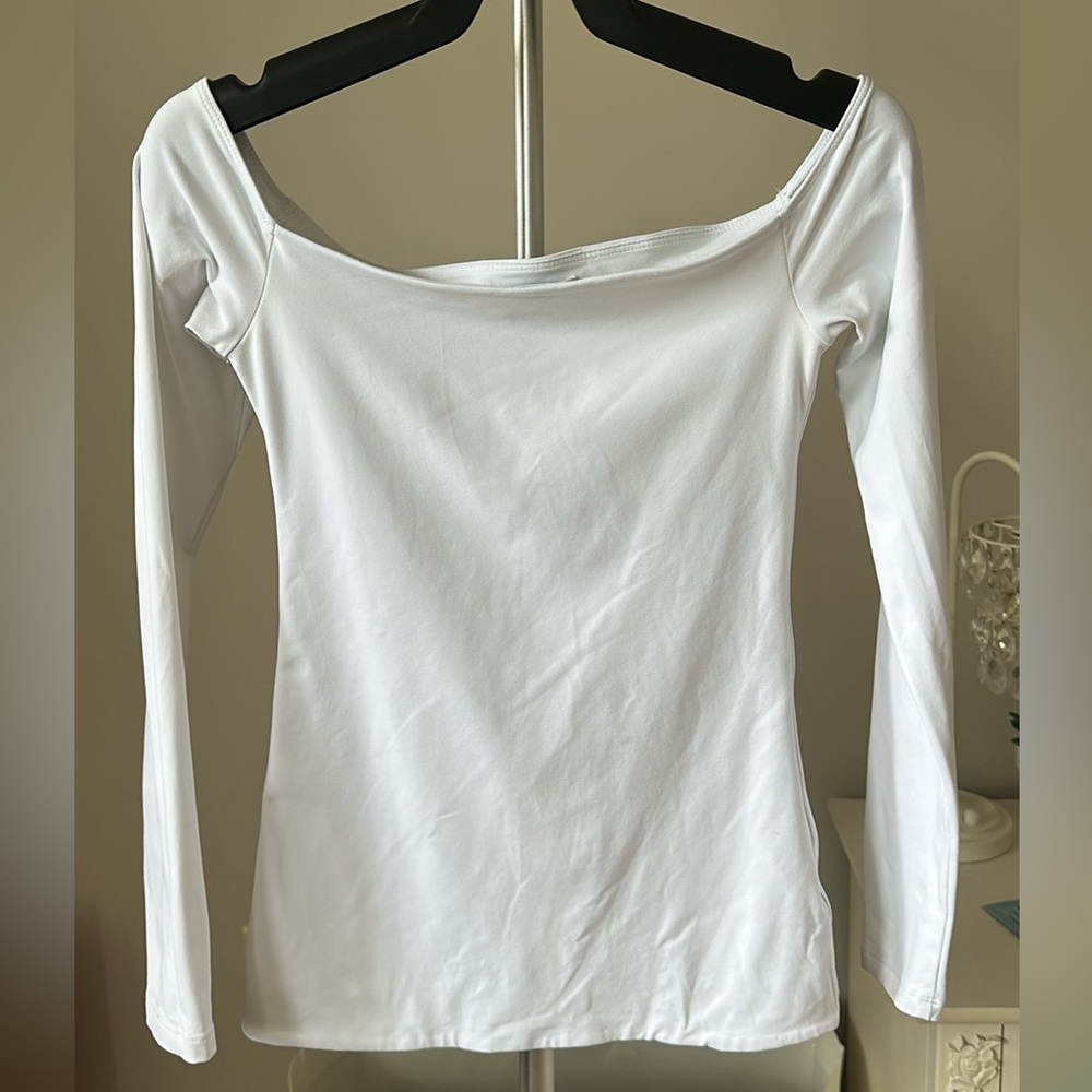 Aritzia Contour White Fitted Off the Shoulder Long Sleeve Top